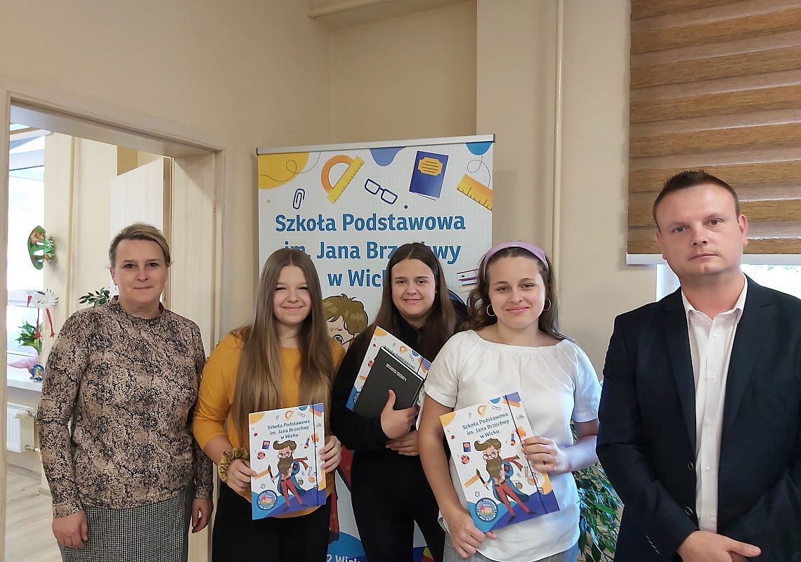 Nowy samorząd uczniowski, grupa ludzi