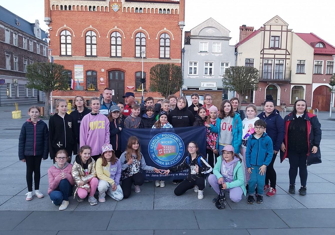 Grafika 1: Wyjazd szkoleniowy naszych uczniów w ramach projektu "Pomorskie Żagle Wiedzy"