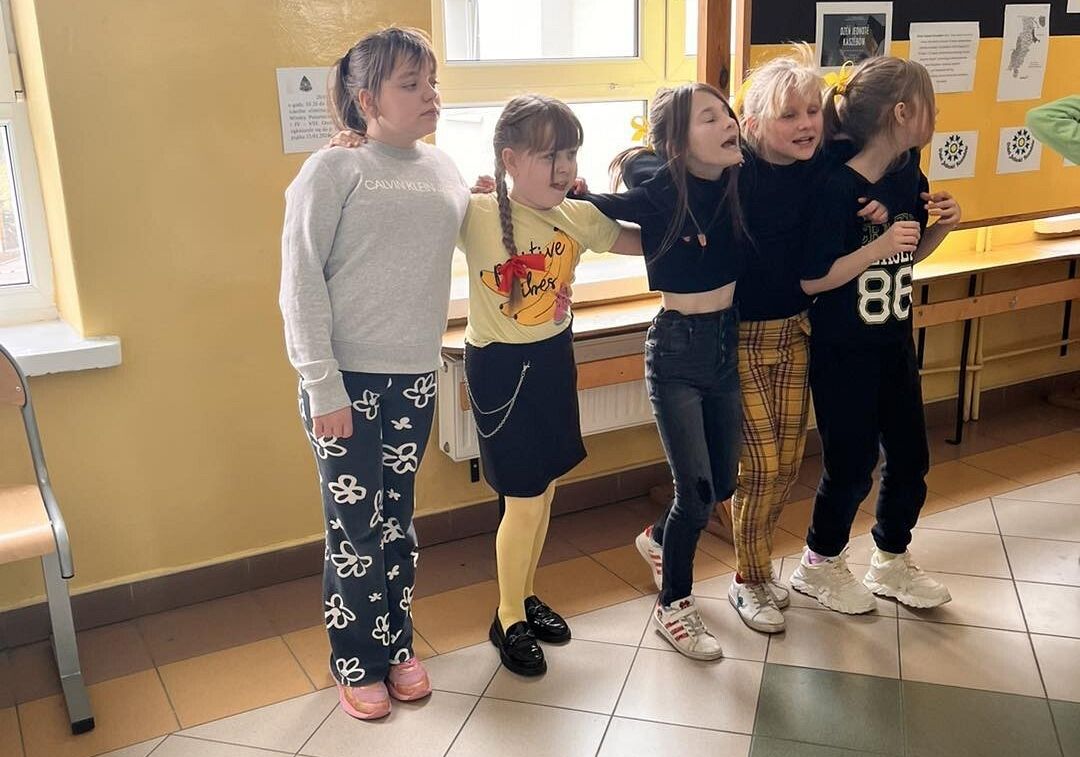 Grafika 1: Uczniowie naszej szkoły nagrodzeni w konkursie plastycznym "AKTYWNE KASZUBY"