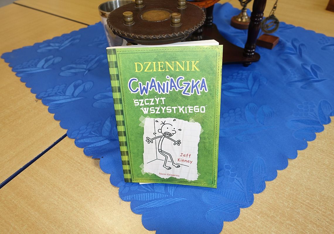 Grafika 1: Warszawskie wydawnictwo "Nasza Księgarnia" podarowało nam "Dziennik cwaniaczka"