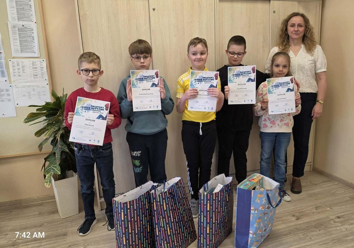 Grafika 1: Uczniowie kl. IIIB wśród laureatów konkursu plastycznego „Autyzm – wiem, umiem, rozumiem”