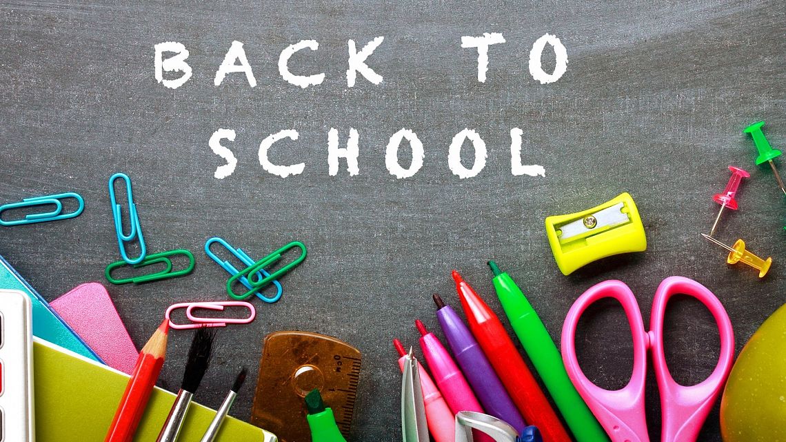 fot. https://zsp.siolkowa.pl/back-to-school-hd-wallpaper/