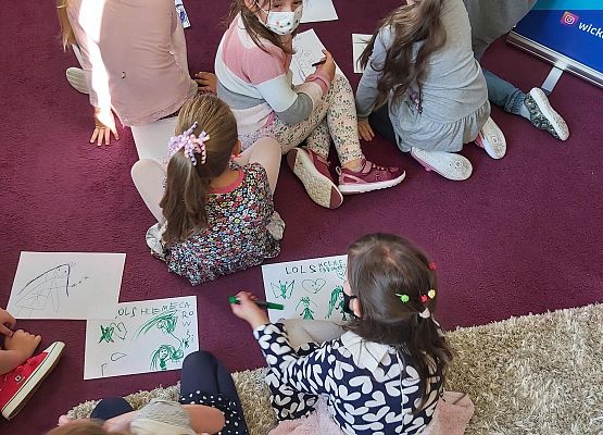 Dzieci rysują swoje marzenia