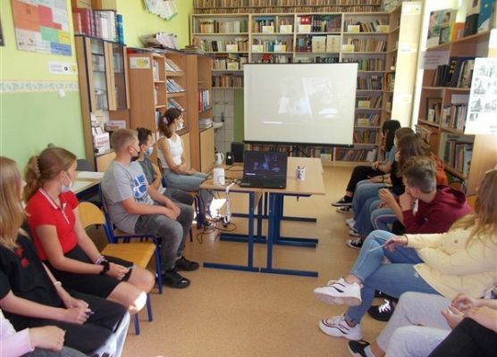 Pokaz multimedialny o Lemie dla ósmoklasistów