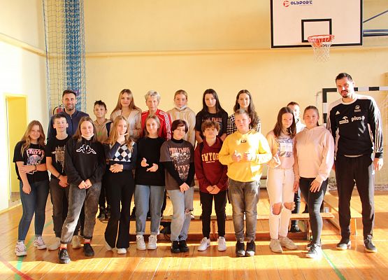 zdjęcie grupowe3 grafika