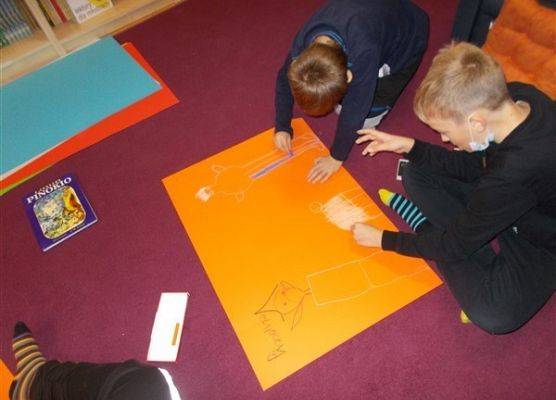 J. M. Szancer bohaterem Zaduszek Literackich 2021 w Bibliotece SP Wicko 4