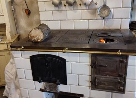 Grafika 25: …A może jeszcze pojechać nad morze? Wycieczka kl. IVb i Va do Łeby