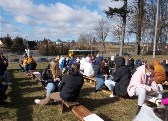 Akcja Socrates Café dla kl. VII w szkolnym plenerze 7