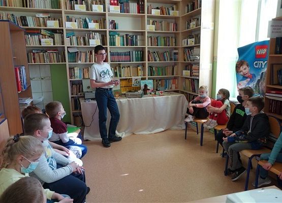 Zajęcia historyczne dla kl. II w Bibliotece SP Wicko 20