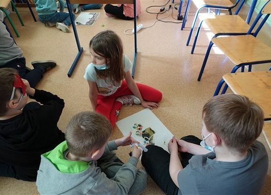 Zajęcia historyczne dla kl. II w Bibliotece SP Wicko 28