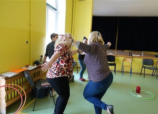 Fotorelacja ze szkolenia "Nauka poprzez zabawę, ruch i emocje kluczem do sukcesu" 18