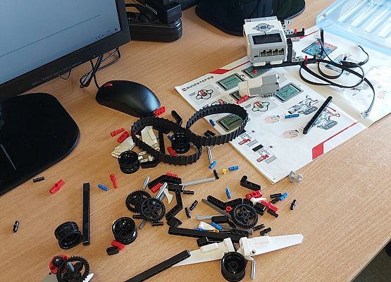 Grafika 5: Robotyka i programowanie w praktyce