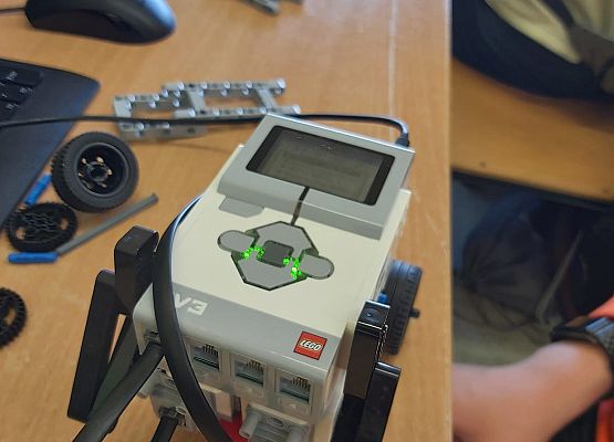 Grafika 6: Robotyka i programowanie w praktyce