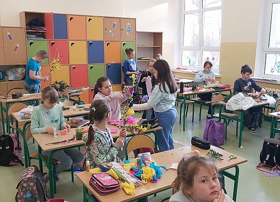 Grafika 1: Przygotowania do szkolnego kiermaszu