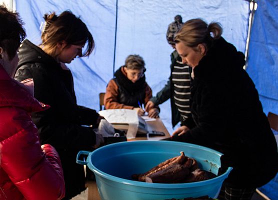 Grafika 37: Kiermasz Wielkanocny na placu przed szkołą już za nami!