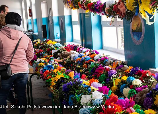 Grafika 39: Kiermasz Wielkanocny na placu przed szkołą już za nami!