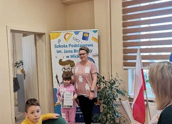 Grafika 6: Nasi uczniowie nagrodzeni i wyróżnieni w wiosennym konkursie recytatorskim Biblioteki Gminnej w Wicku