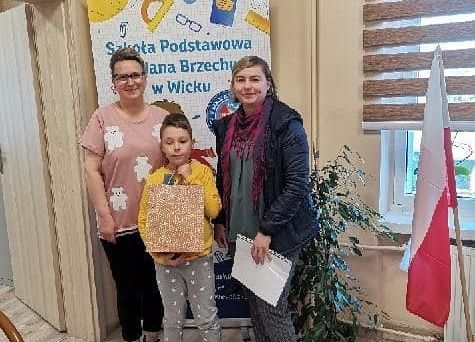 Grafika 11: Nasi uczniowie nagrodzeni i wyróżnieni w wiosennym konkursie recytatorskim Biblioteki Gminnej w Wicku