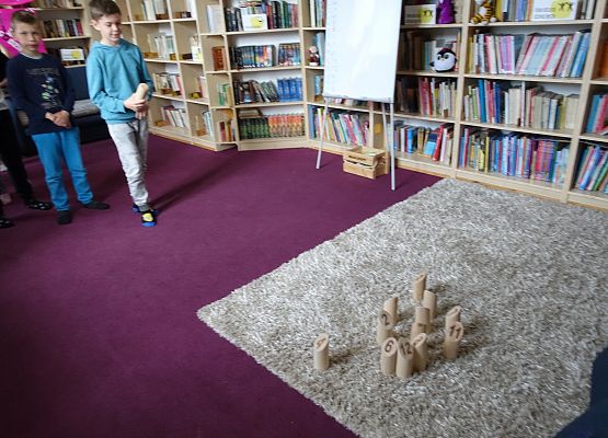 Kl. IIIA gra w literacką mölkky 2