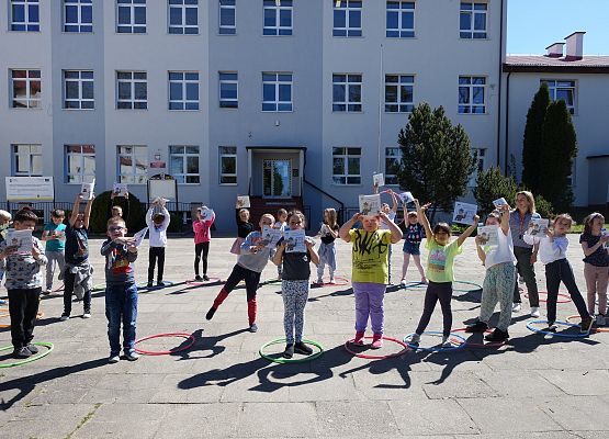Grafika 1: Klasa IB z tytułem "Najlepiej czytającej klasy w szkole"