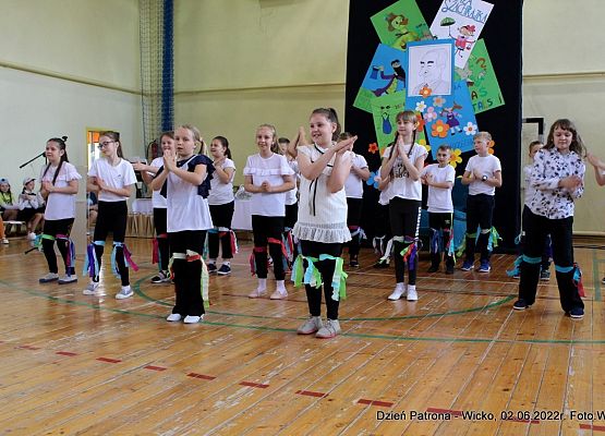 Grafika 10: Obchody Dnia Patrona, Dnia Dziecka i Dnia Sportu w szkole w Wicku