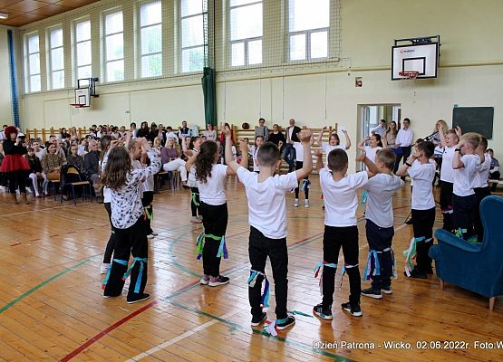 Grafika 11: Obchody Dnia Patrona, Dnia Dziecka i Dnia Sportu w szkole w Wicku