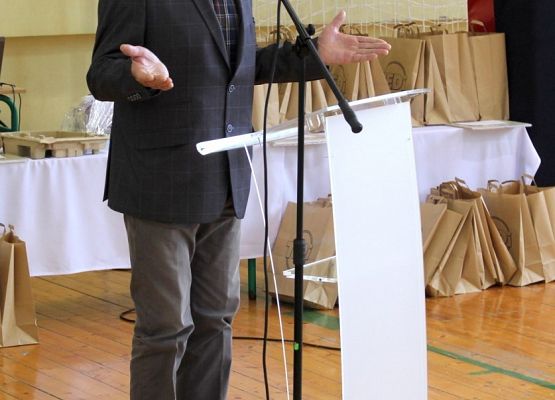 Grafika 14: Obchody Dnia Patrona, Dnia Dziecka i Dnia Sportu w szkole w Wicku