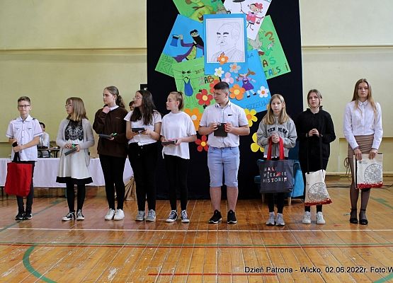 Szkolny Konkurs Literacki pod hasłem „Warto być patriotą”: - nagrodzeni uczniowie 1