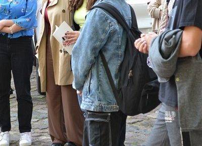 Grafika 16: Zakończenie ogólnopolskiego projektu „Szkoła Dialogu” – organizacja wycieczki dla członków „Klubu Seniora” z Wicka