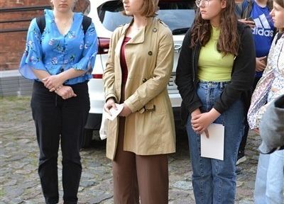 Grafika 17: Zakończenie ogólnopolskiego projektu „Szkoła Dialogu” – organizacja wycieczki dla członków „Klubu Seniora” z Wicka