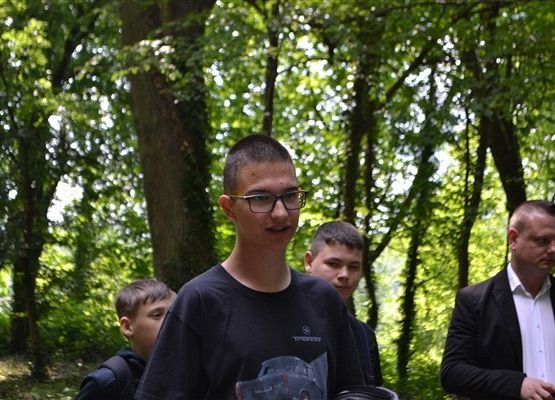 Grafika 30: Zakończenie ogólnopolskiego projektu „Szkoła Dialogu” – organizacja wycieczki dla członków „Klubu Seniora” z Wicka