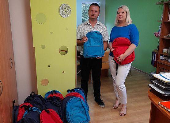 dwie osoby na zdjęciu