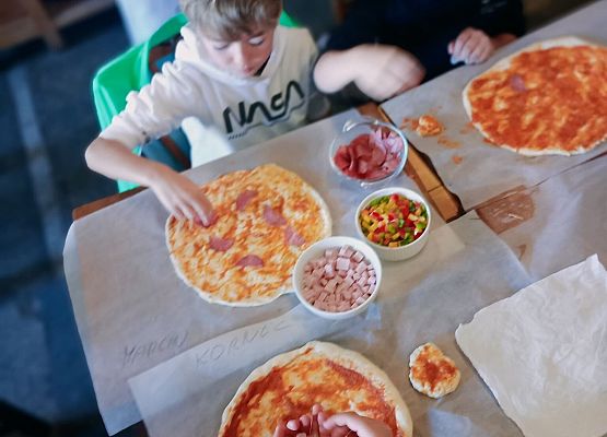 Warsztaty robienia pizzy 11