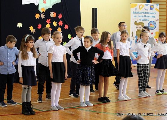 Grafika 14: Uroczysty apel z okazji Dnia Edukacji Narodowej