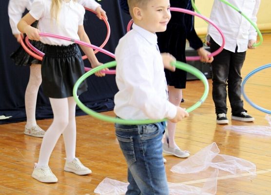 Grafika 21: Uroczysty apel z okazji Dnia Edukacji Narodowej