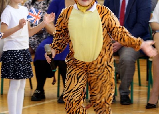 Grafika 31: Uroczysty apel z okazji Dnia Edukacji Narodowej