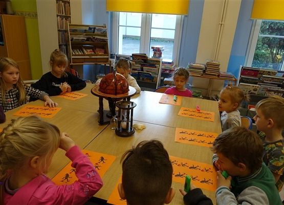 Zaduszki Literackie o twórczości Marii Konopnickiej 6