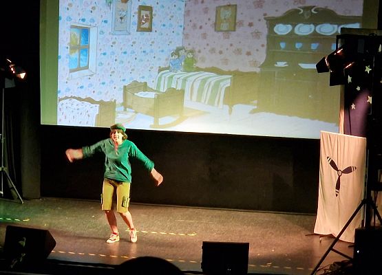 Nasi uczniowie na spektaklu "Piotruś Pan" w kinie "Fregata" 4