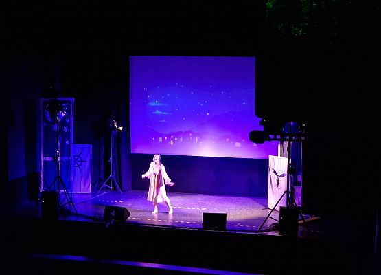 Nasi uczniowie na spektaklu "Piotruś Pan" w kinie "Fregata" 5