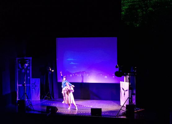 Nasi uczniowie na spektaklu "Piotruś Pan" w kinie "Fregata" 10