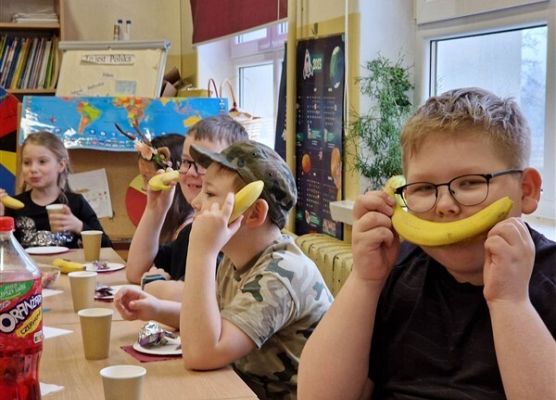 Grafika 3: Dyskoteka karnawałowa