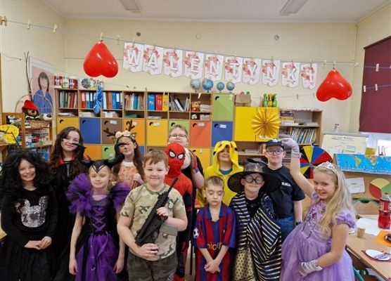 Grafika 4: Dyskoteka karnawałowa