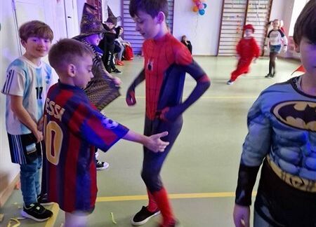 Grafika 13: Dyskoteka karnawałowa