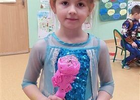 Grafika 107: Dyskoteka karnawałowa