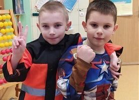 Grafika 121: Dyskoteka karnawałowa