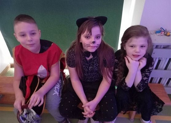 Grafika 144: Dyskoteka karnawałowa