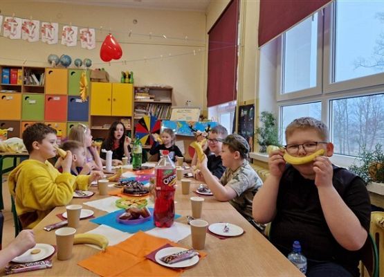 Grafika 67: Dyskoteka karnawałowa