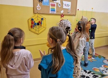 Grafika 9: Dzień Gier Komputerowych i Planszowych w szkole w Wicku