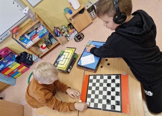 Grafika 23: Dzień Gier Komputerowych i Planszowych w szkole w Wicku