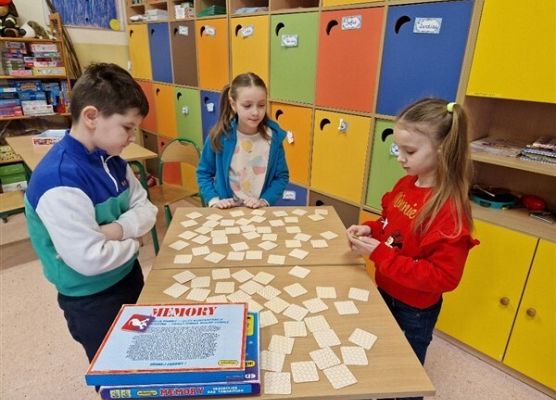 Grafika 26: Dzień Gier Komputerowych i Planszowych w szkole w Wicku